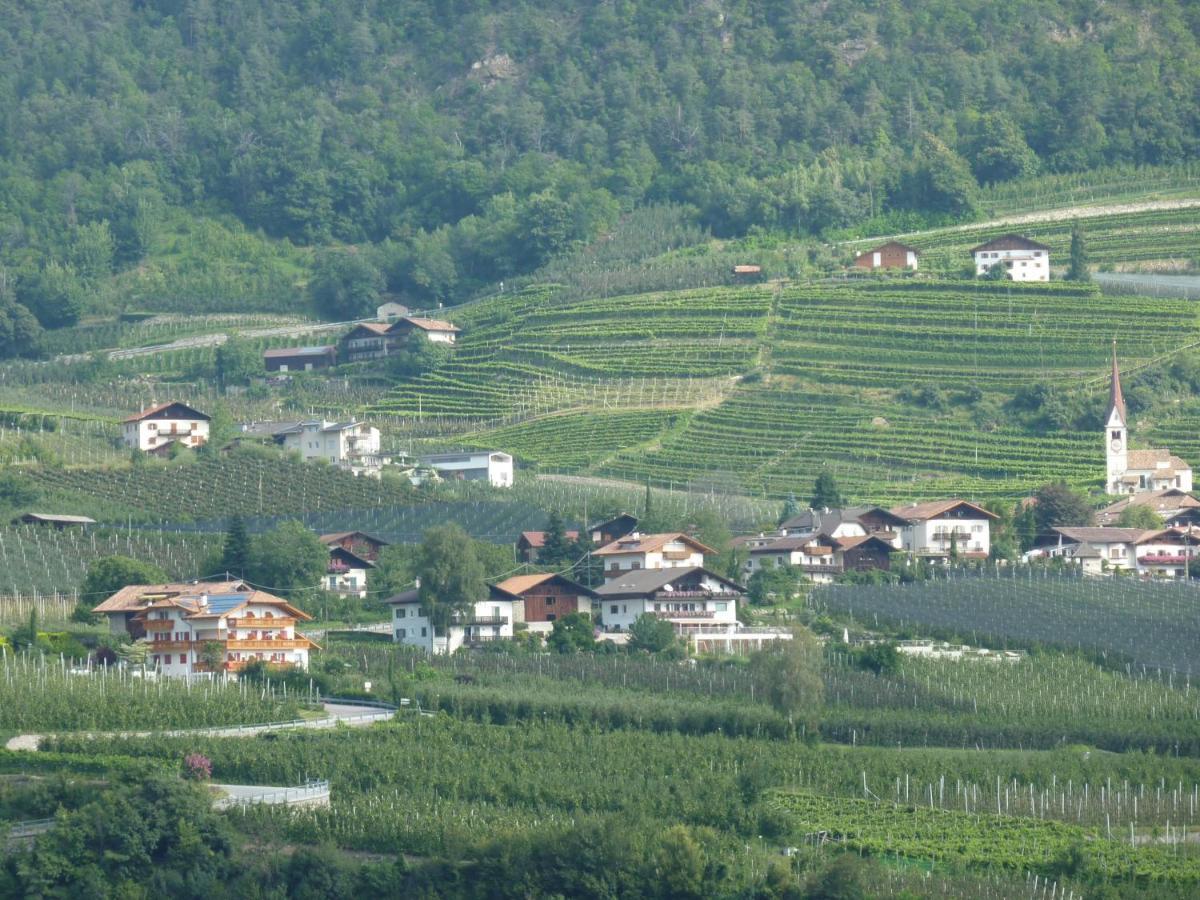 Plarserhof Lagundo Esterno foto
